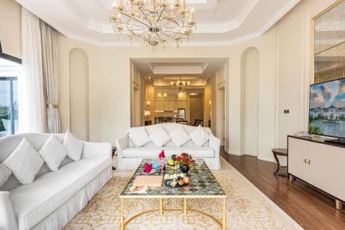 Four-Bedroom Villa with Private Pool and Ocean View