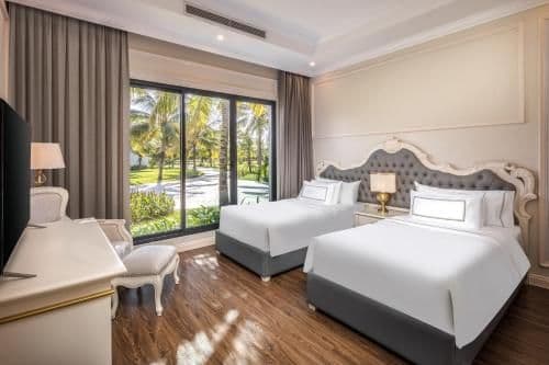 Four-Bedroom Villa with Private Pool and Ocean View