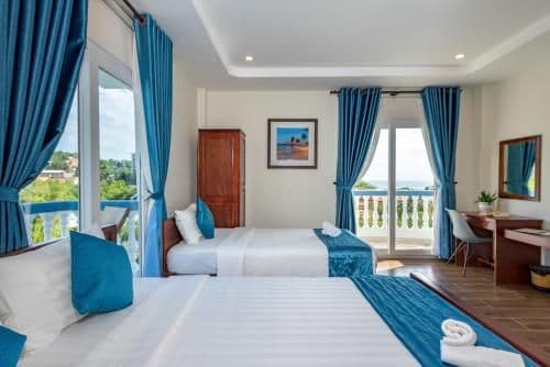 Triple Room with Pool View