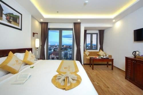 Junior Suite with Balcony