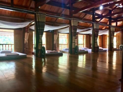 Single Bed in Mixed Dormitory Room