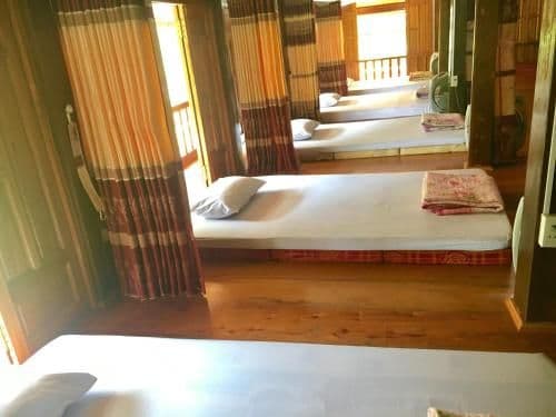 Single Bed in Mixed Dormitory Room