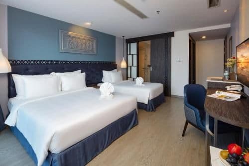 Triple Room with City View