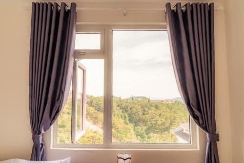 Family Room with Mountain View