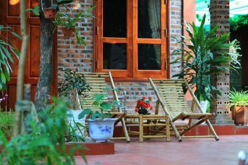 Bungalow with Garden View
