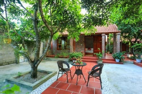 Bungalow with Garden View
