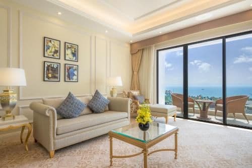 Junior Suite - VinWonders & Safari Tickets