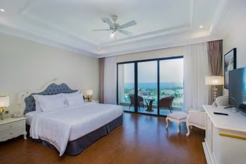 Standard King Room