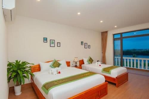 Triple Room with Balcony