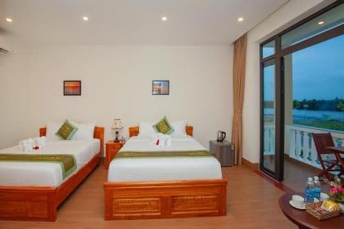 Triple Room with Balcony