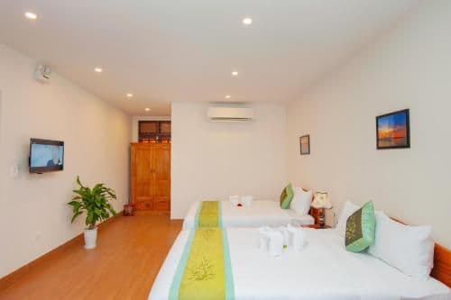 Triple Room with Balcony