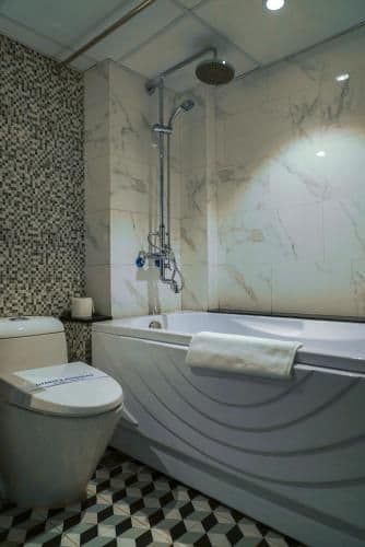 Junior Suite with City View