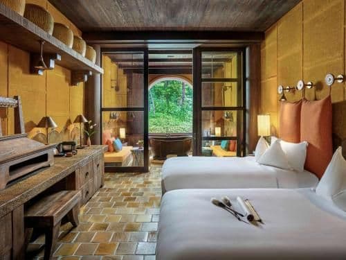 Junior Suite with Two Single Beds and Mountain View