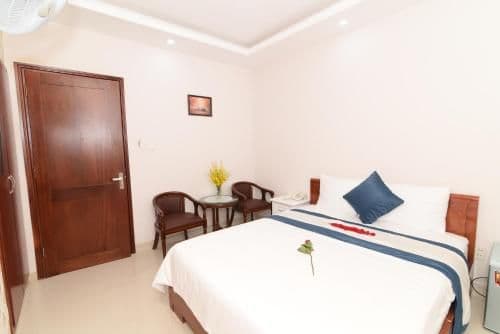 Deluxe Room (2 Adults + 1 Child)