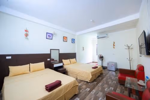 Quadruple Room with Private Bathroom
