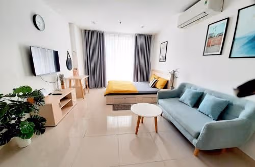 Studio Apartment