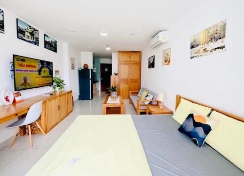 Jolie Home1
