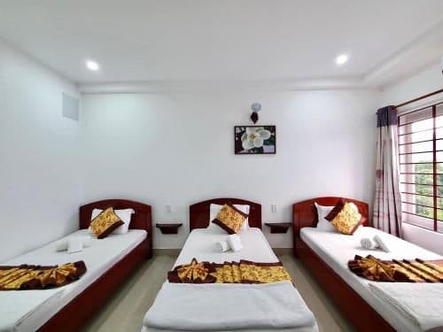 Economy Triple Room