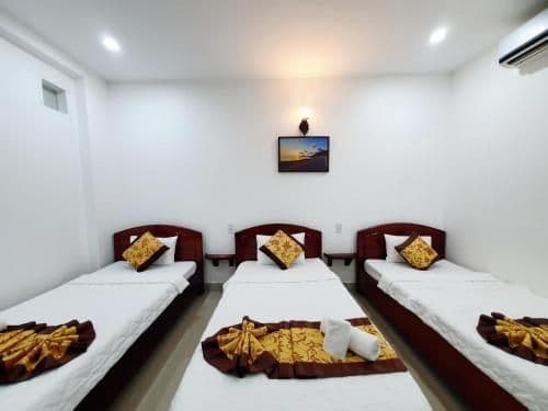 Economy Triple Room