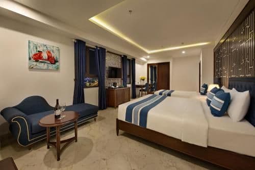 Deluxe Family Room