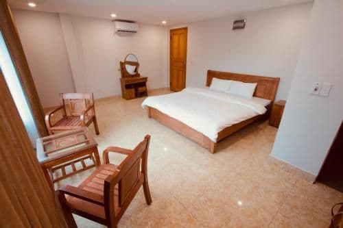 King Room with Mountain View