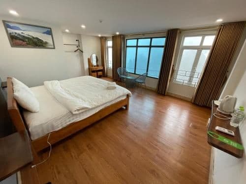King Room with Mountain View
