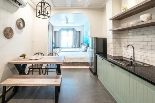 One-Bedroom Apartment