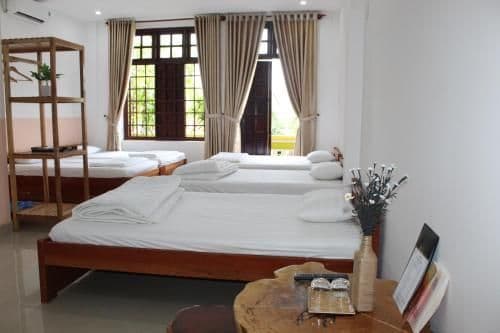 Deluxe Family Room