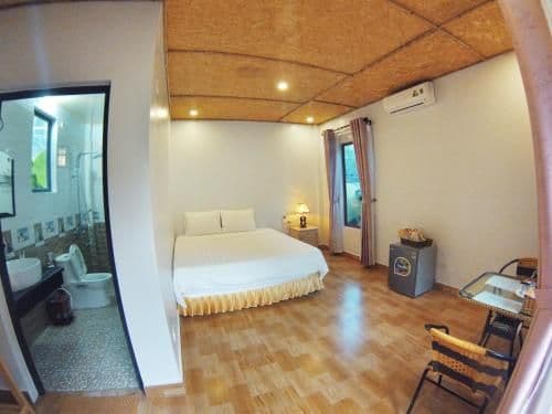Deluxe Bungalow with Garden View