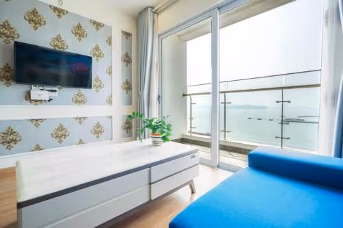 Studio Apartment with Sea View