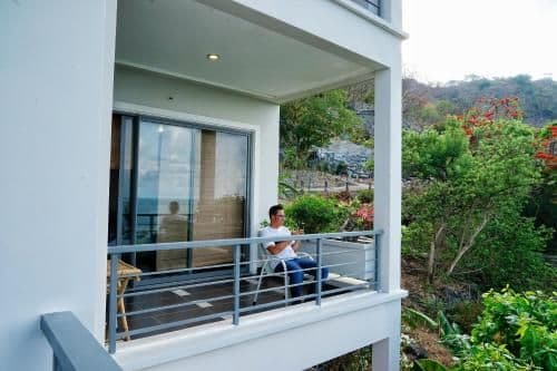Deluxe Double Room with Balcony and Sea View