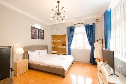 Studio Apartment