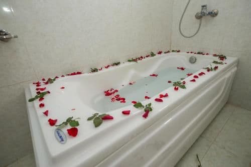 Quadruple Room with Private Bathroom