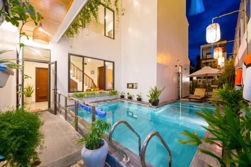 Saclo Villa and Hostel0