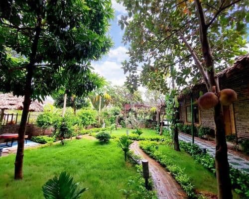 Deluxe Bungalow with Garden View