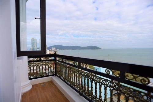 Minh Khue Hotel1
