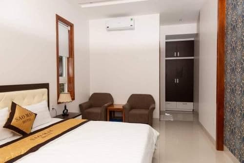 Deluxe Room (2 Adults + 1 Child)