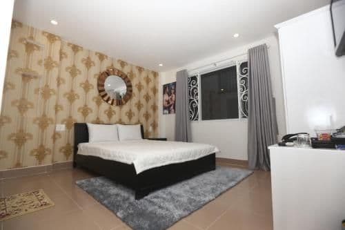 Queen Room