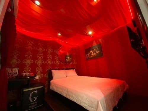 Queen Room