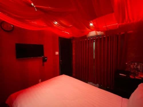 Queen Room