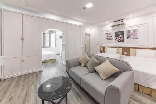 Deluxe Family Room