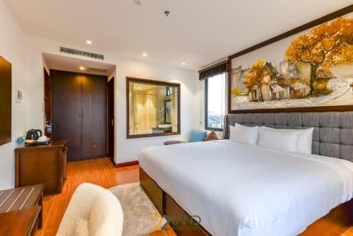 Junior Suite with Balcony