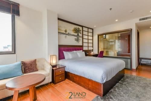 King Studio with Sofa Bed