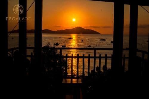 Deluxe Bungalow with Bay View