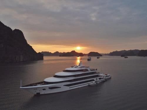 Scarlet Pearl Cruises Scarlet Pearl Cruises