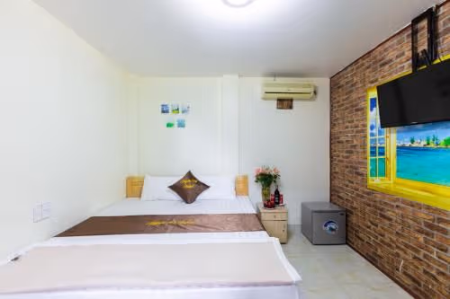 Deluxe Double or Twin Room with Mountain View