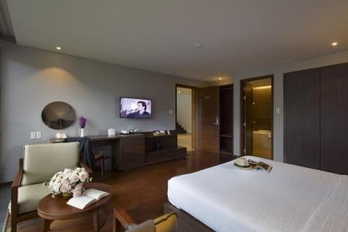 Premium King Room in Villa (Shared Villa)