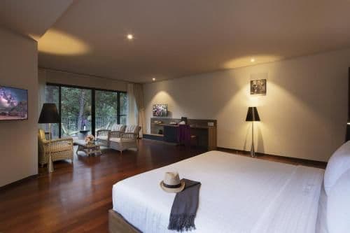Five-Bedroom Villa