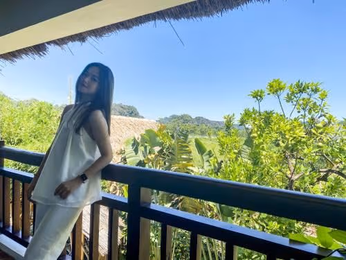 Deluxe Double Room with Balcony and Mountain View