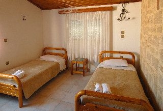 Theonia Apartment0